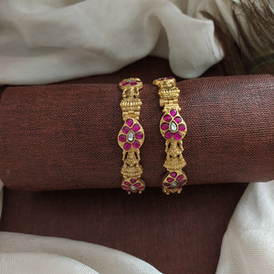Antique Lakshmi Screw-Type Kada Bangle with Jadau Kundan Stones – Red & White | Sizes 2.4 & 2.6