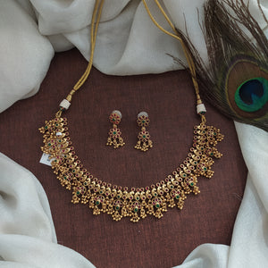 Antique Design Kemp Necklace Set with Golden Ball Drops