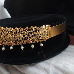 Enthralling Elegance Antique Hip-Belt with Multi-Stone Design and Pearl Drops
