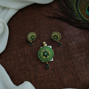 Floral Design Zircon Stones Pendant set