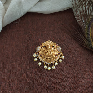 Antique Billa – A Timeless Hair Accessory