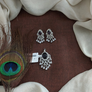 Zircon Pendant Set – Dual Finish Elegance