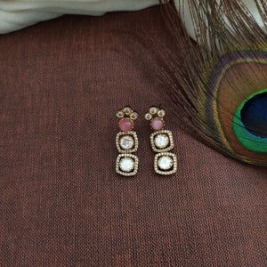 Simple Victorian Finish Moissanite Kundan Necklace Set with Matching Earrings