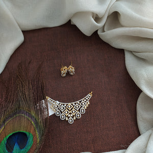 Zircon Stone Pendant Set – Versatile & Elegant