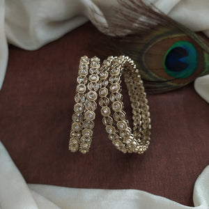 Uncut Polki Mehandi Bangles – A Blend of Elegance and Tradition