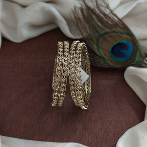 Uncut Polki Mehandi Bangles – A Blend of Elegance and Tradition