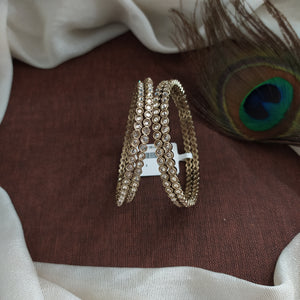 Uncut Polki Mehandi Bangles – A Blend of Elegance and Tradition