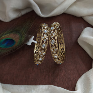 Uncut Polki Mehandi Bangles – A Timeless Classic