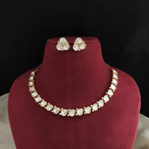 Un-shaped Sleek Kundan Necklace Set with Uncut Diamond Stones