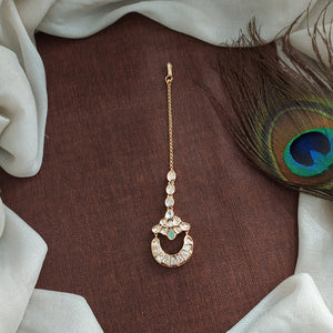 Kundan Tikka – A Touch of Royalty