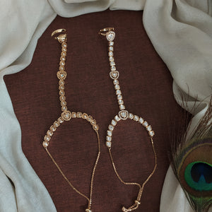 Uncut Polki Kundan Hathpan in Full White Stones – Single Piece