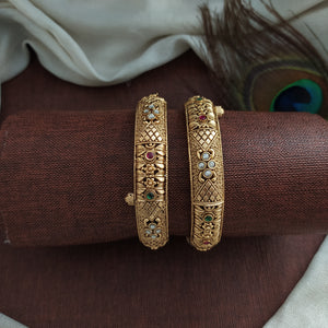 Antique Plain Gold Kada – Timeless &amp; Elegant