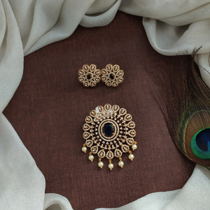 Victorian Round Zircon Pendant Set with Colored Center Stone – Blue, Violet, Red, Green