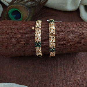 Kundan Kada Bracelet – Screw-Type Opening | Sizes 2.2, 2.4 & 2.6 | Available in Red & Green | Price per Piece