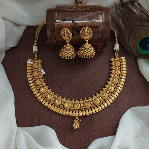 Antique Gold Necklace Set with Lakshmi Jhumka | Kemp & Green Stones | Non-Idol Necklace Design