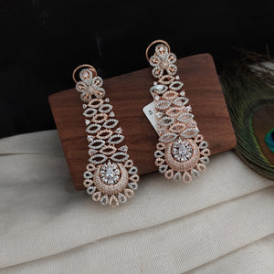 Adorable zircon earrings