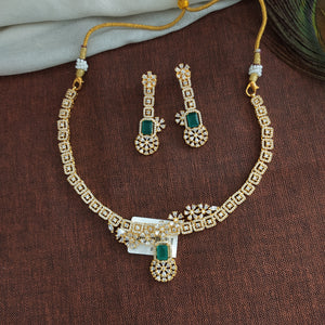 Beautiful Gold-plated Necklace Set with Fusion of Emerald and White Stones