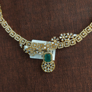 Beautiful Gold-plated Necklace Set with Fusion of Emerald and White Stones