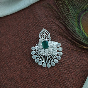 Classic Silver-plated Emerald Pendant Set With White Zircon Stones