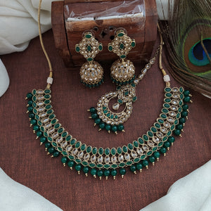 Eye Catching Elegant Mehandi Necklace Set With Dangling