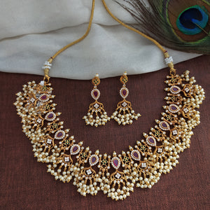 Antique Guttapusalu Necklace Set Having Kemp Stones