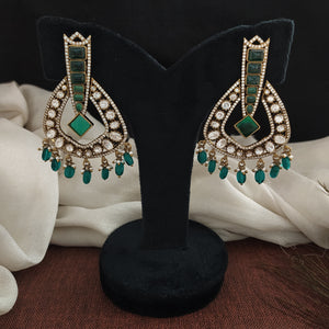 Mesmerizing Victorian Chandbali Earrings Having Bead Dangling