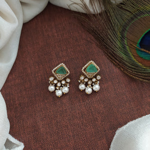 Rhombus Shape Victorian Tops With Real Pearl Dangling