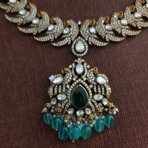 Charming Victorian Floral Pendant Necklace Set