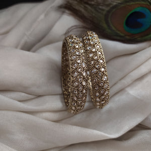 Amazing Choice Uncut Polki Mehandi Bangles