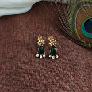 Elegant Victorian Solitaire and Floral Design Necklace Set