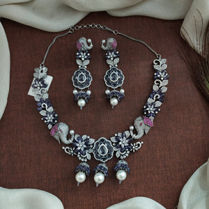 Floral Design Victorian Necklace Set With Pearl Dangling