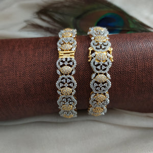 Vibrant Design Dual Tone Openable Bangles 