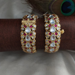 Regal Elegance of Gold Plated Polki Kundan & Moissanite Screw Bangle