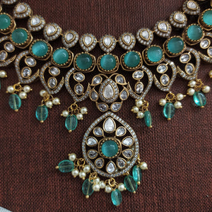 Splendid Look Victorian Diamond Necklace Sets in Trending Colors