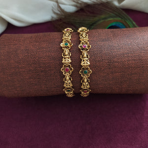 Kemp Stones Antique Gold Plated Floral Design Divine Bagles 