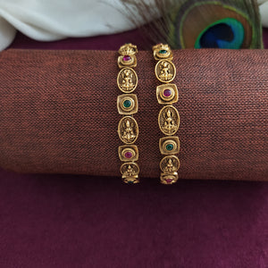 Unveiling Elegance With Our Antique Bangle with Kemp Stones