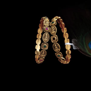 Unveiling Elegance With Our Antique Bangle with Kemp Stones