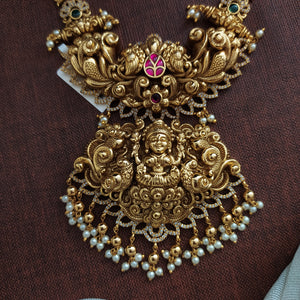 Enchanting Antiquity: The Antique Nagas Kemp Stone Necklace Set