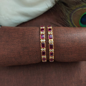 Unveiling Elegance: Antique Kemp Bangle in trending colors