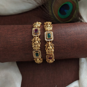 Divine Elegance on Your Wrist: The Goddess Lakshmi Ji Kemp Stone Antique Bangle 