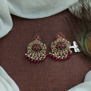 Enchanting Elegance The Uncut Polki Stone Dazzling Mehendi Earrings