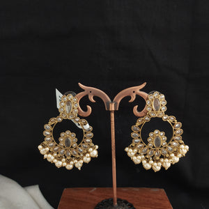 Timeless Elegance with a Touch of Pearl Uncut Polki Mehandi Earrings