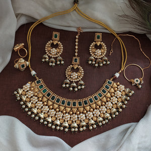 Antique Kundan Bridal Choker Set – Floral Design in Green and Baby Pink