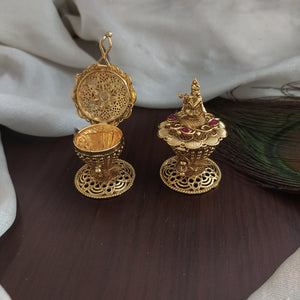 Antique Dabi with Lord Krishna Design & Kemp Stones