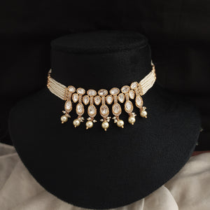 Uncut Kundan Simple Choker Set with Pearl Bunches