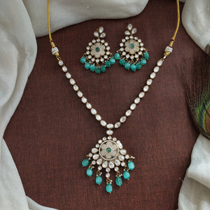 Simple Victorian Necklace Set with Floral Pendant and Moissanite Stones