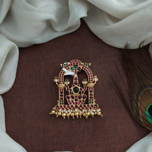 Antique Goddess Kemp Pendant with Gold and Pearl Dangling