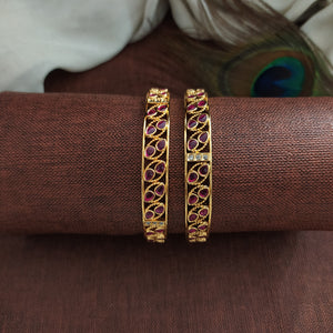 "Classic Antique Kemp Bangles in Standard Sizes"