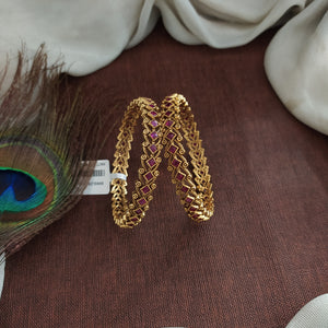 "Antique Rhombus-Shaped Ruby Bangles"