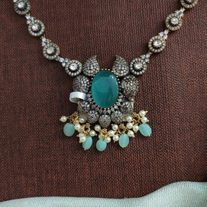 Budget-Friendly Victorian Necklace Set |